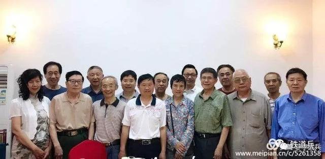 永远在天地间燃烧的火焰——沉痛悼念铁道兵著名女诗人伊蕾