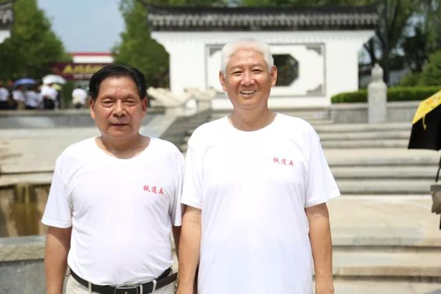 铁道兵汽车团200余名退伍老兵欢聚龙园，回忆峥嵘岁月，再叙战友情谊！